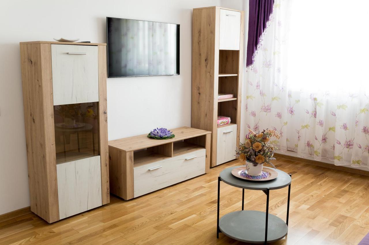 Diana Sunshine Apartment ทูลเซีย ภายนอก รูปภาพ